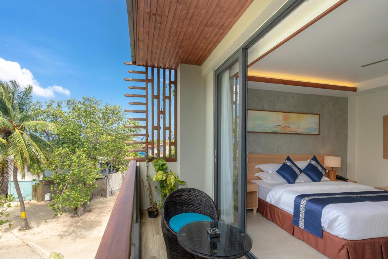 Ayala Oceanview Maldives Hotel Gulhi Exterior photo