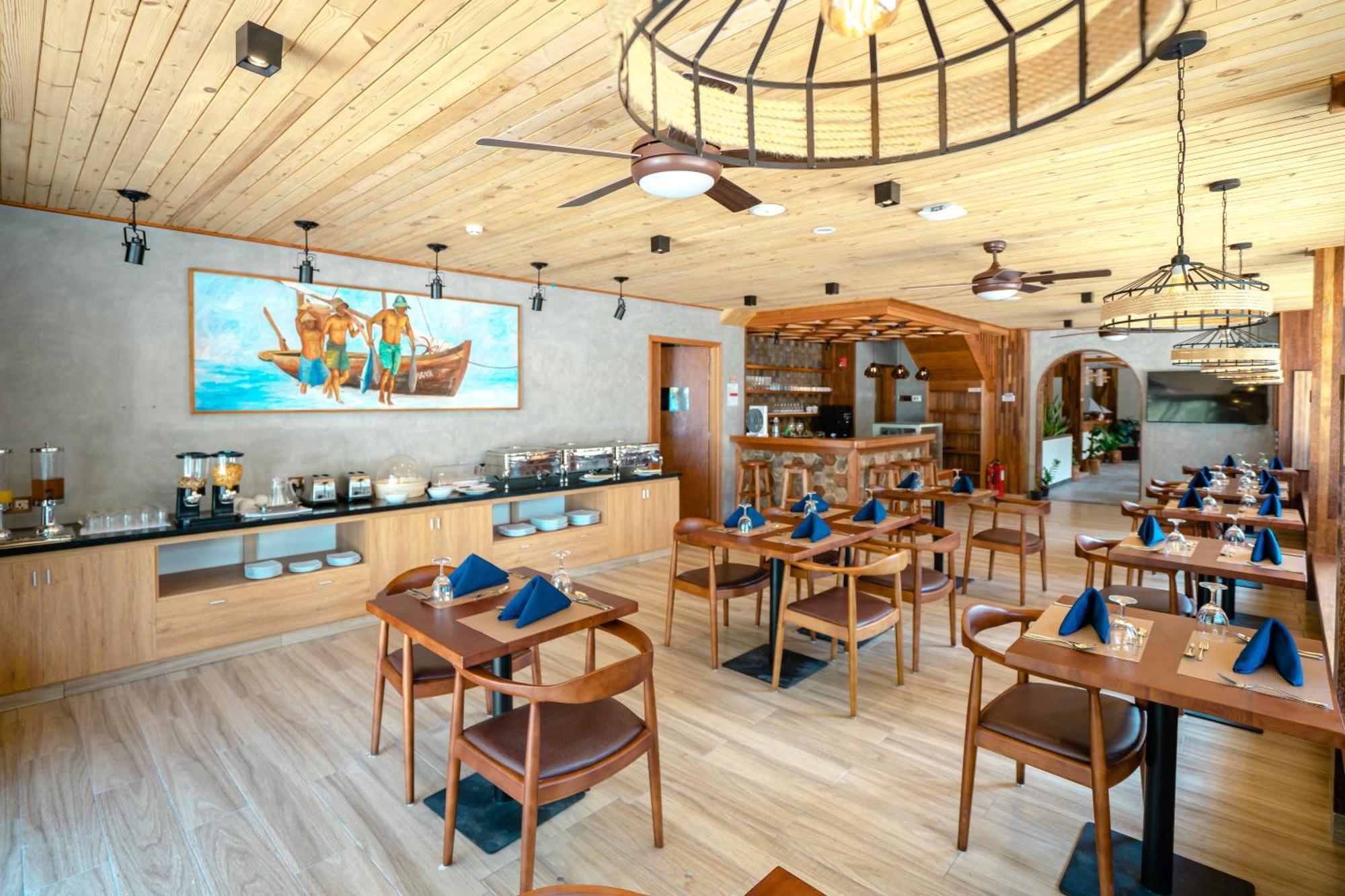 Ayala Oceanview Maldives Hotel Gulhi Exterior photo